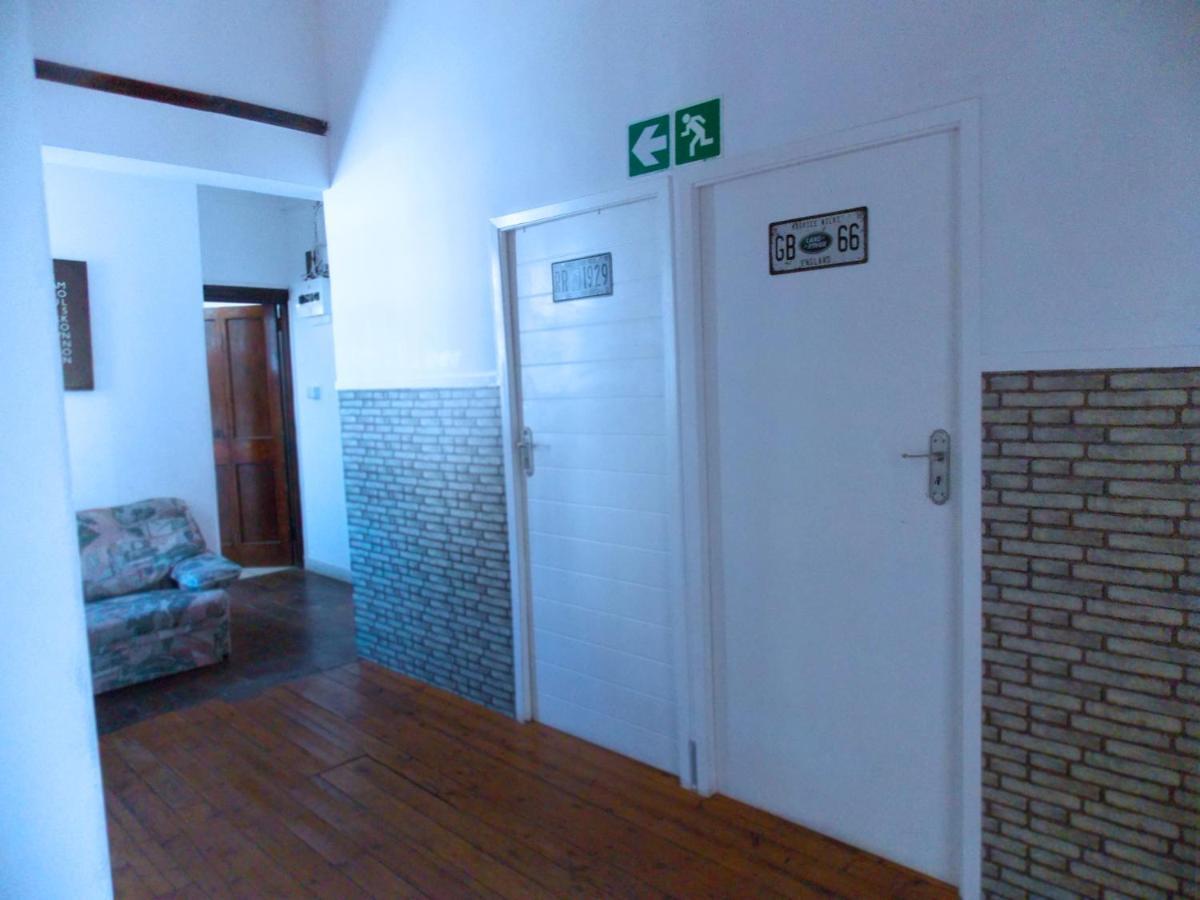 Trap Houz Backpackers Hostel Cape Town Exterior foto